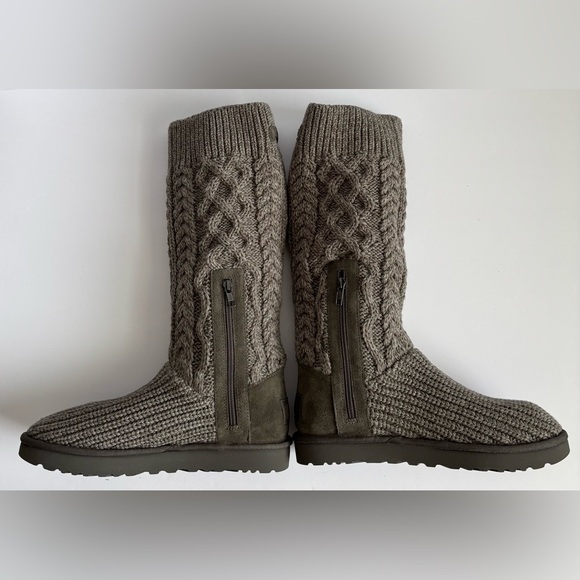 UGG Gray Classic Cardi Cabled Knit Boots Size 10 NEVER WORN - Picture 6 of 14